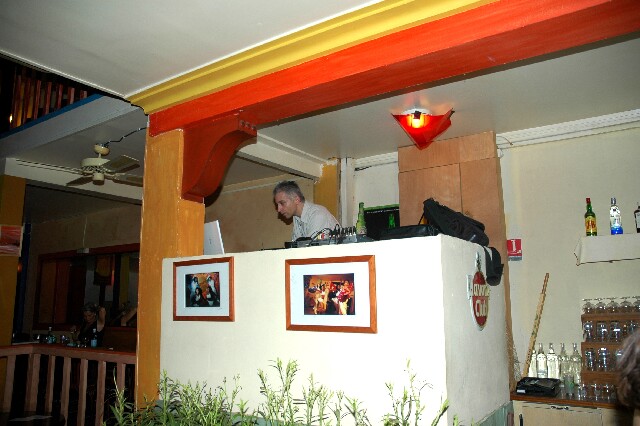 min 2006 05 02 latino 122